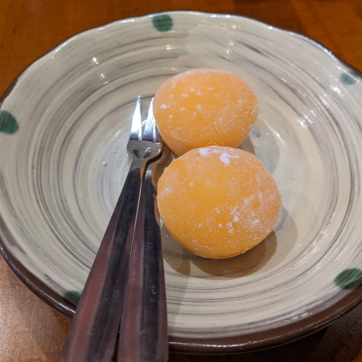 Mango bubble tea