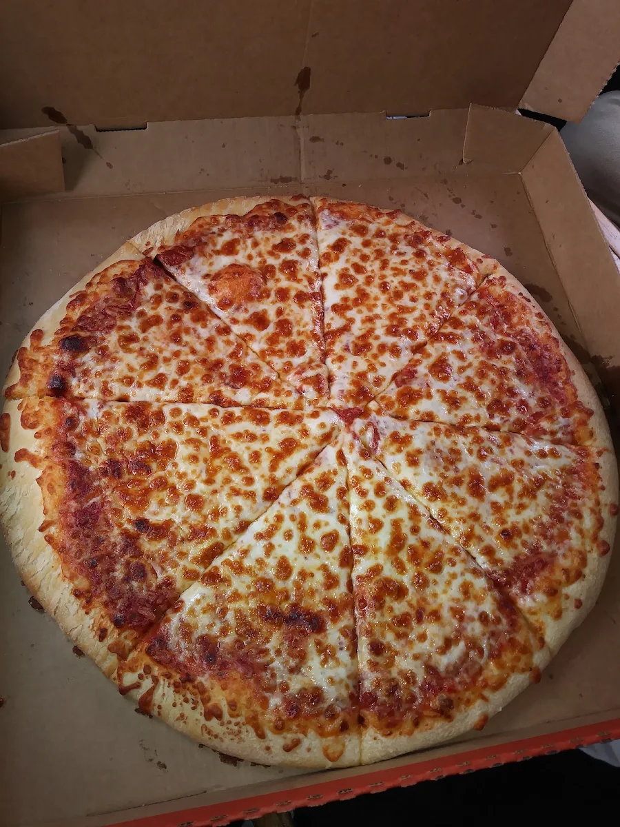 Detroit-Style Deep Dish Cheese