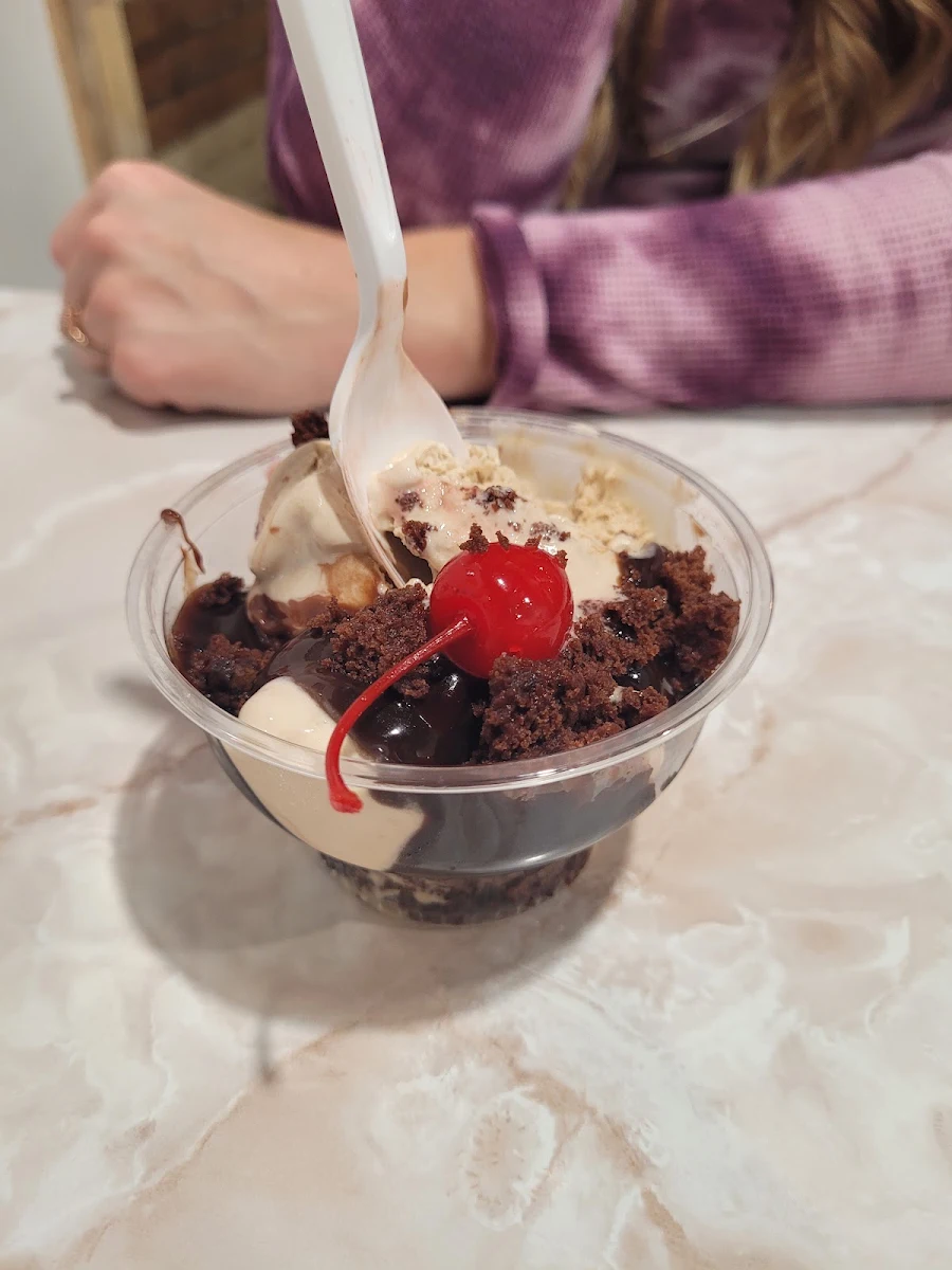 Brownie Sundae
