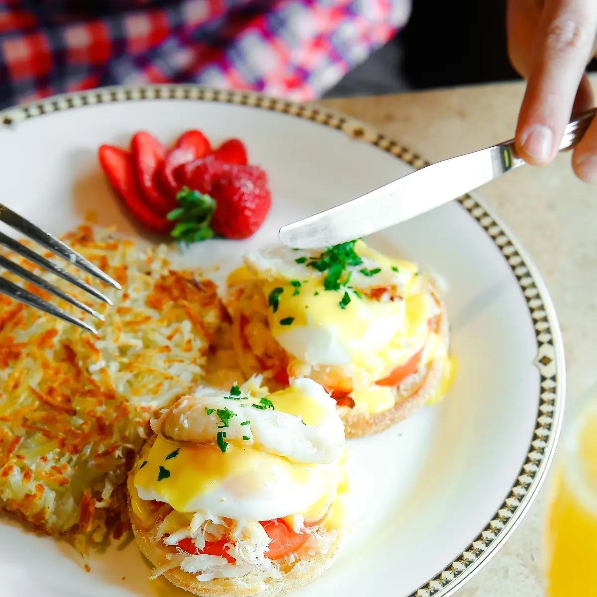 Crab Benedict