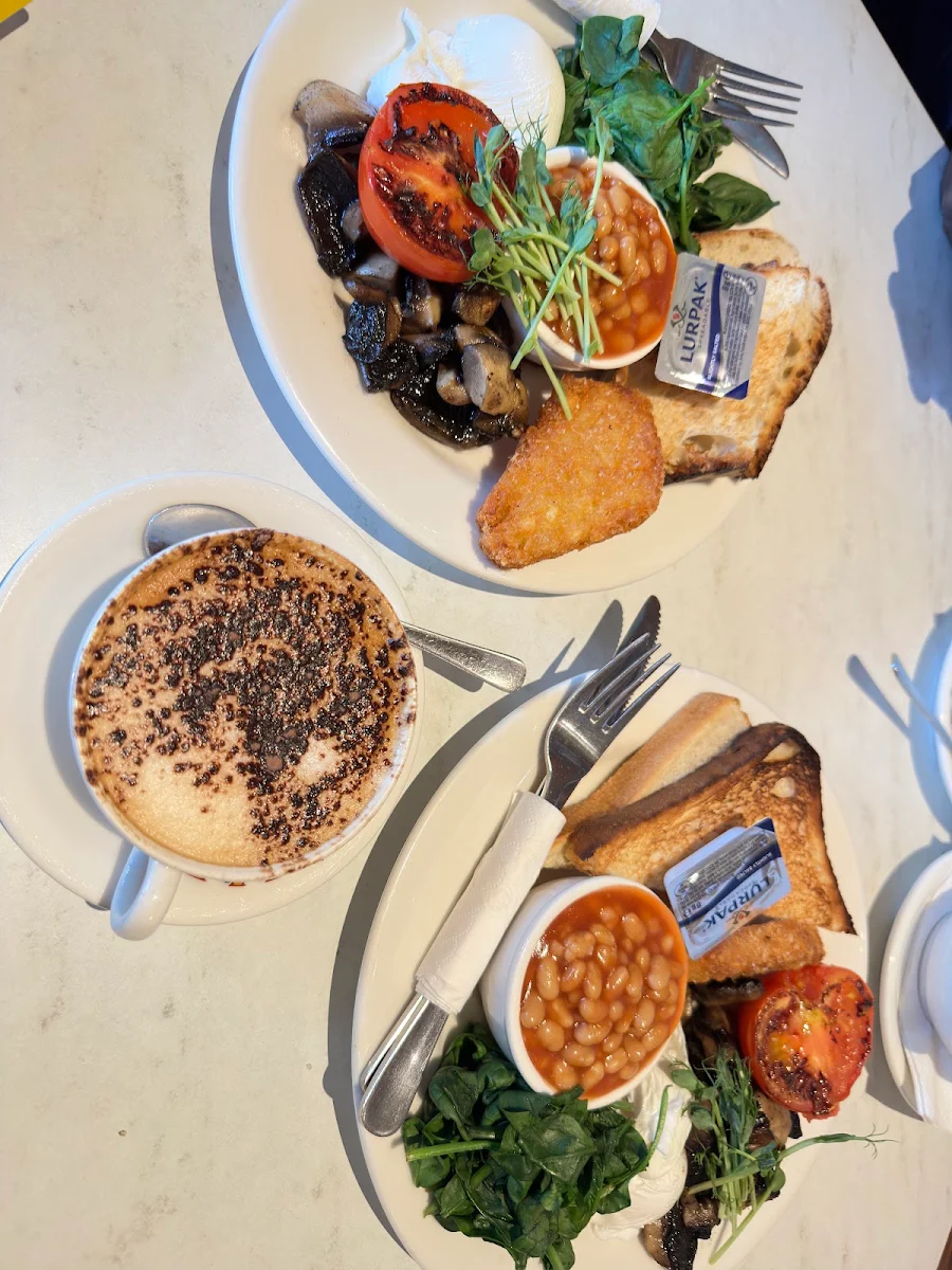 Highlights, Dôme Café - Rockingham