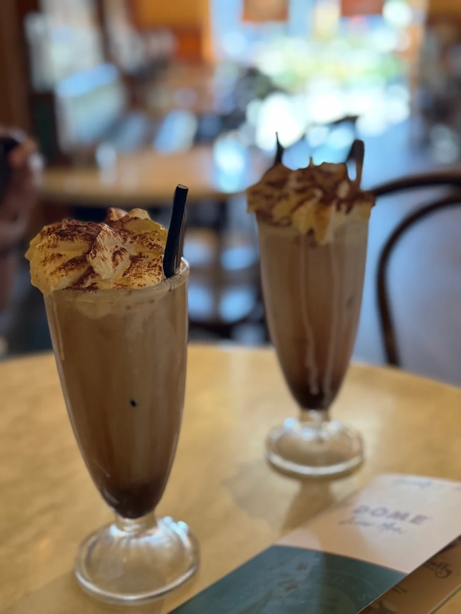 Iced Chocolate, Dôme Café - Rockingham