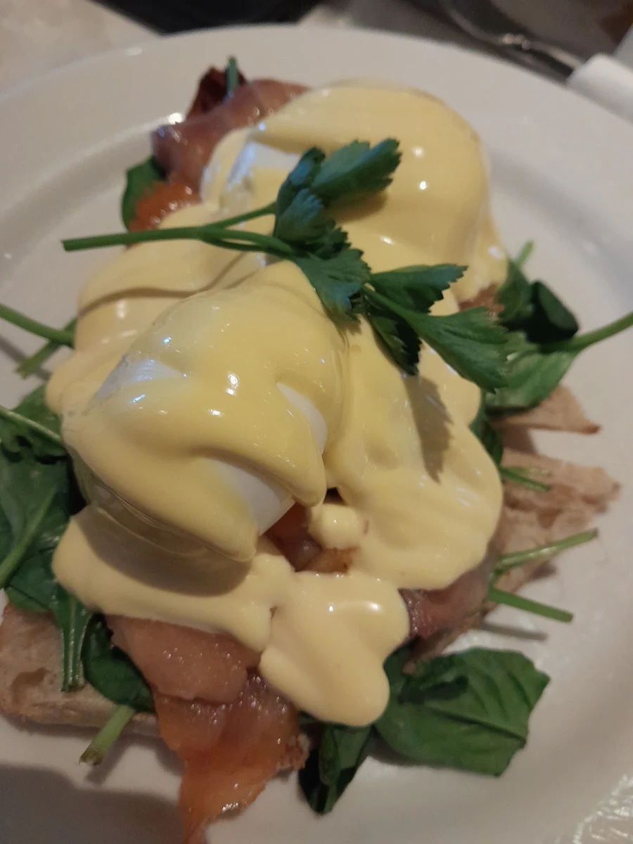 Salmon Eggs Hollandaise, Dôme Café - Rockingham