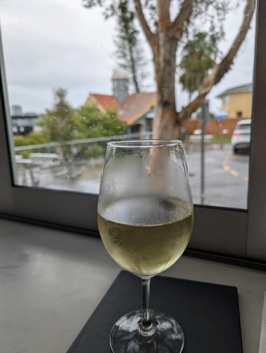 Wine, IL MOLO Italian Kitchen & Bar