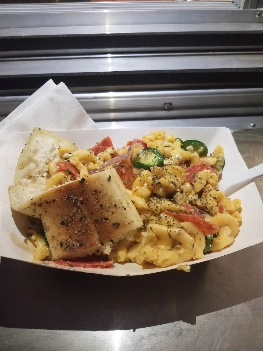 Jalapeno Pepperoni Mac & Cheese