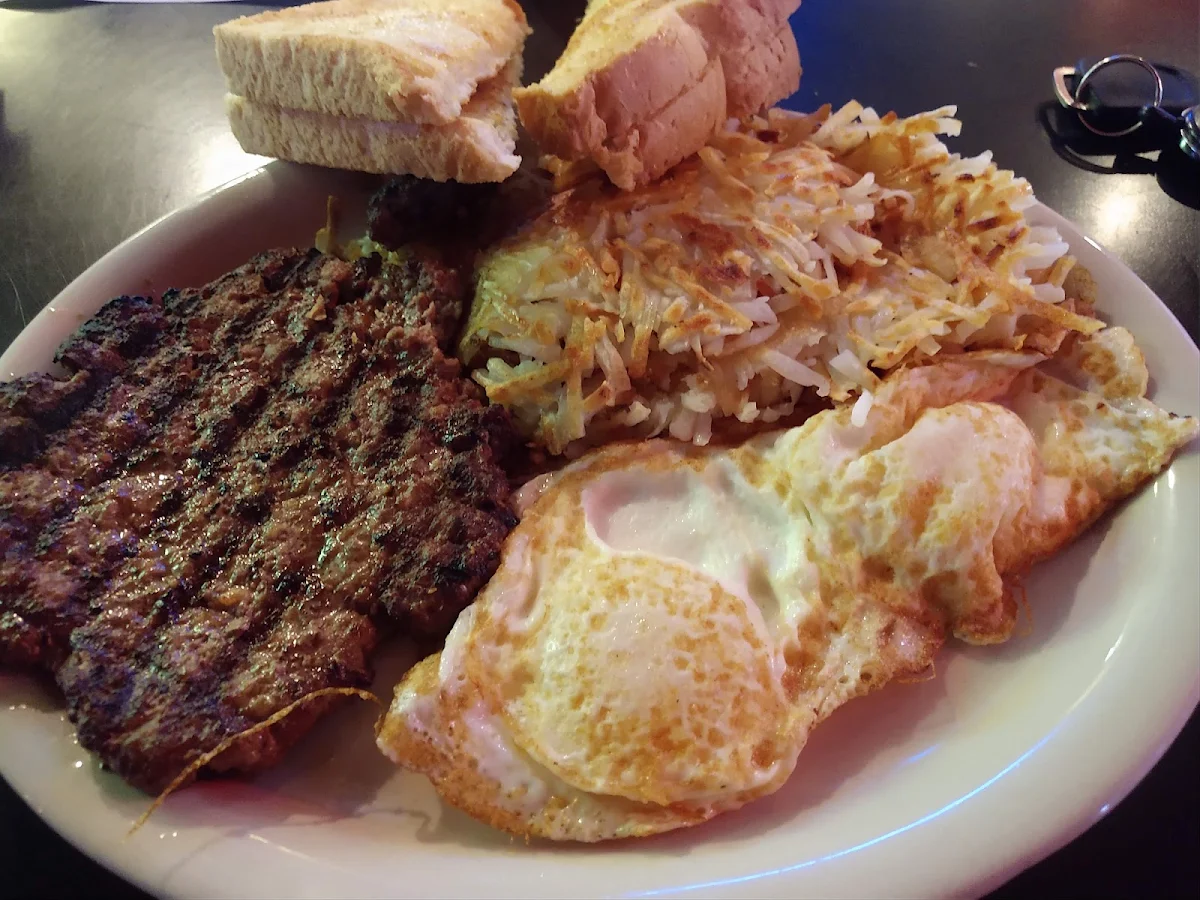 Eggs Hash Browns & Toast