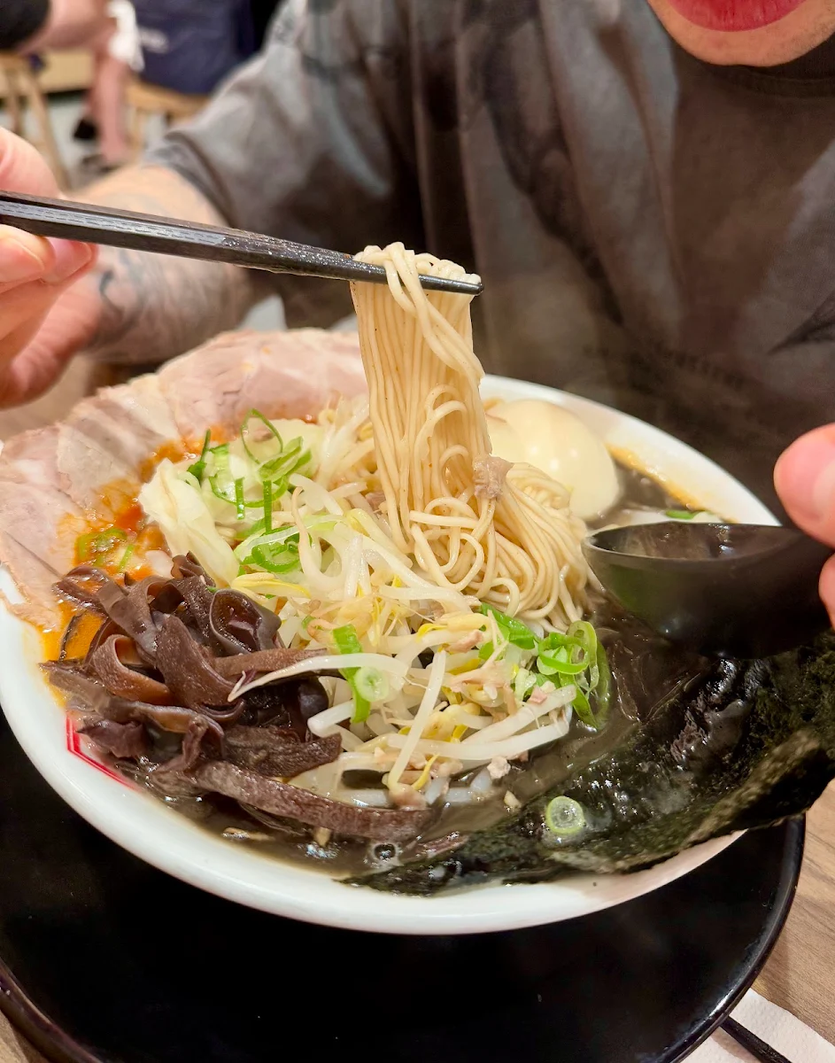 Black Fire Ramen, Hakata Gensuke Regent Place - Ramen Professional