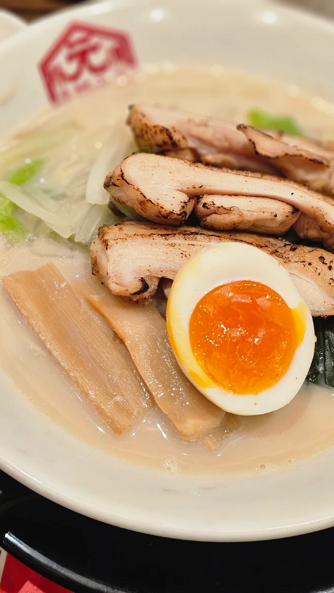 Highlights, Hakata Gensuke Regent Place - Ramen Professional