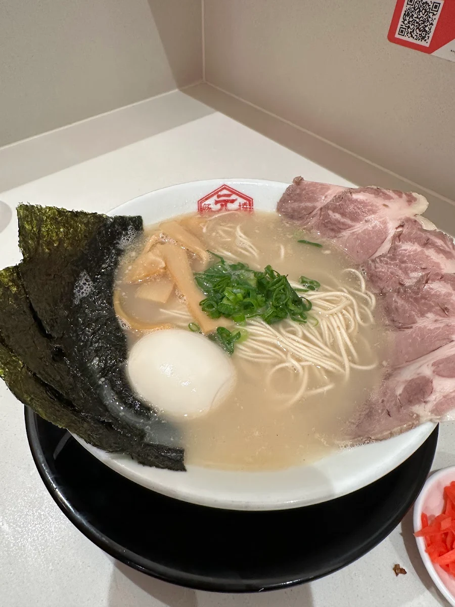 Tonkotsu Shio, Hakata Gensuke Regent Place - Ramen Professional