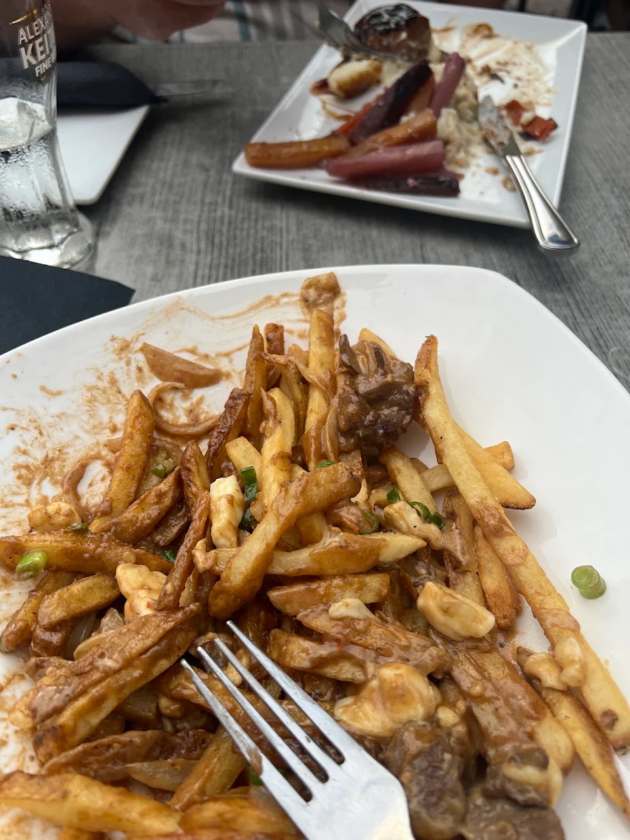 Terderloin Tip Poutine, John Brown Richmond Street Grille