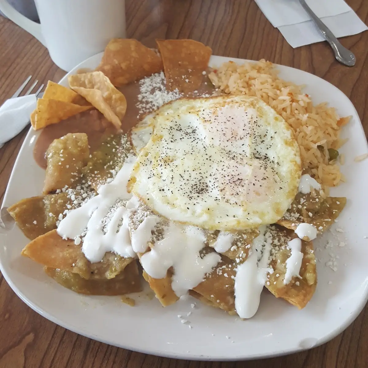 Chilaquiles Con Huevos Estrellados