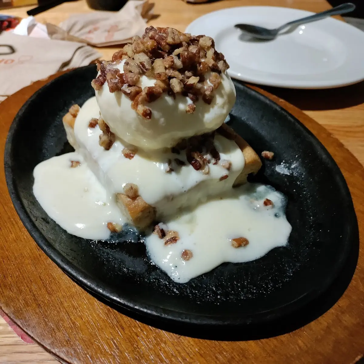 Blind Brownie Sundae