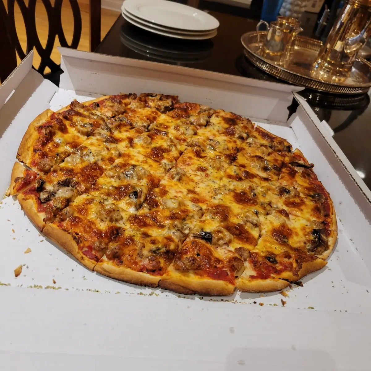 Sasauge Mushroom Pizza
