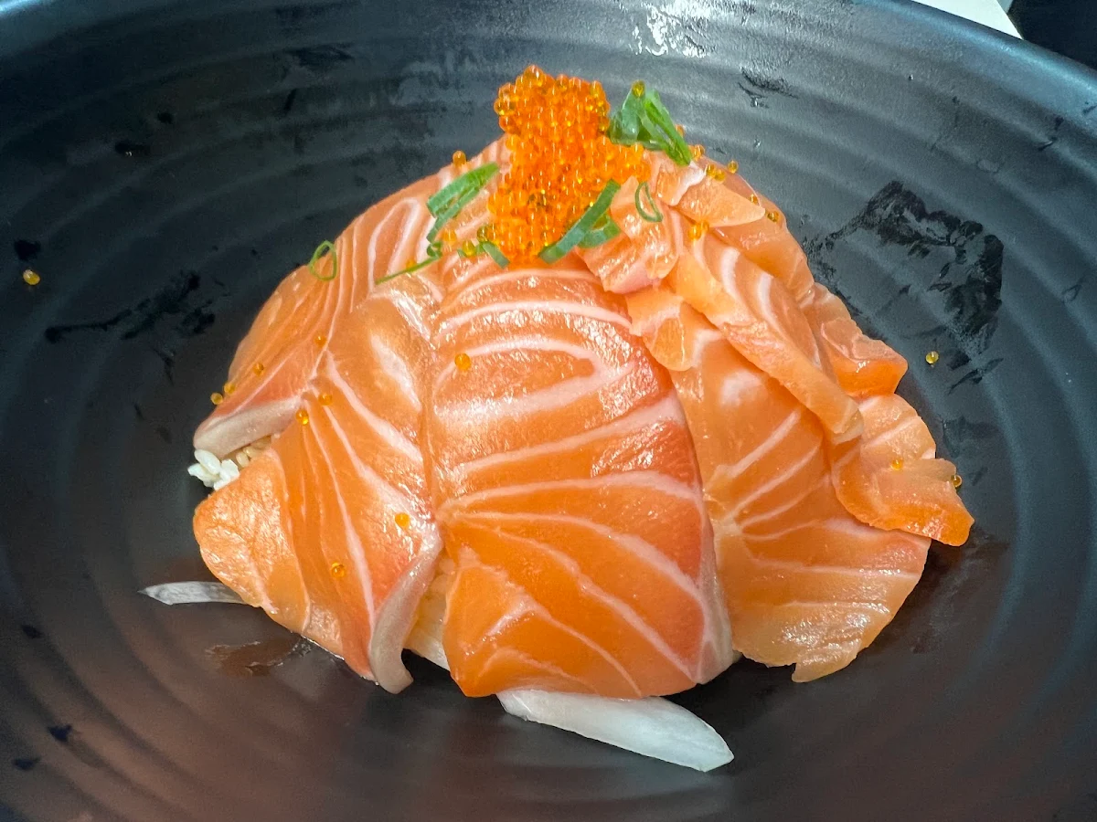 Salmon Sashimi 6pcs, Miori japanese Restaurant
