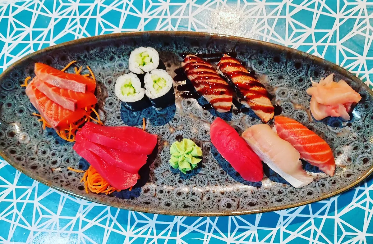 Sushi and Sashimi Combo, Miori japanese Restaurant