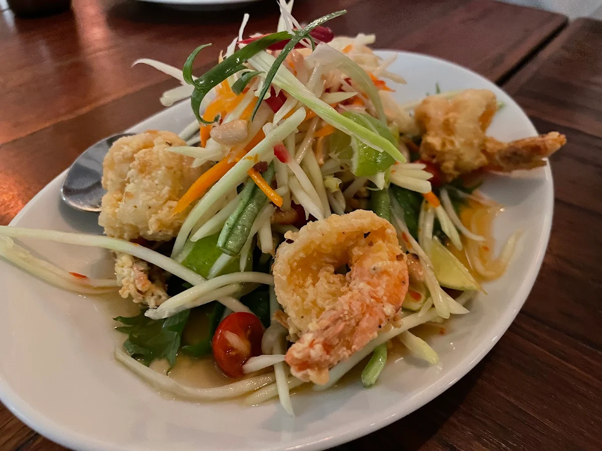 Soft Shell Crab Green Mango Salad, AtomThai NEWTOWN