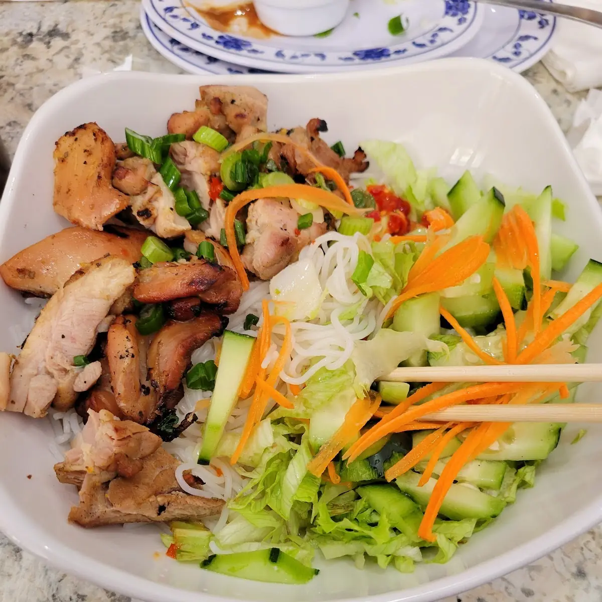 v68 Chicken and Egg Roll Bun
