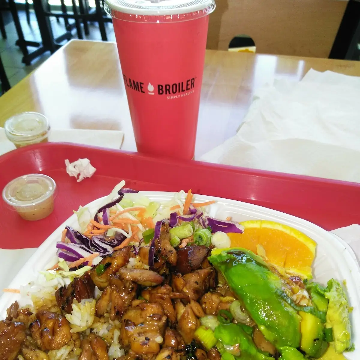 White Rice with Grilled Chicken Plate
