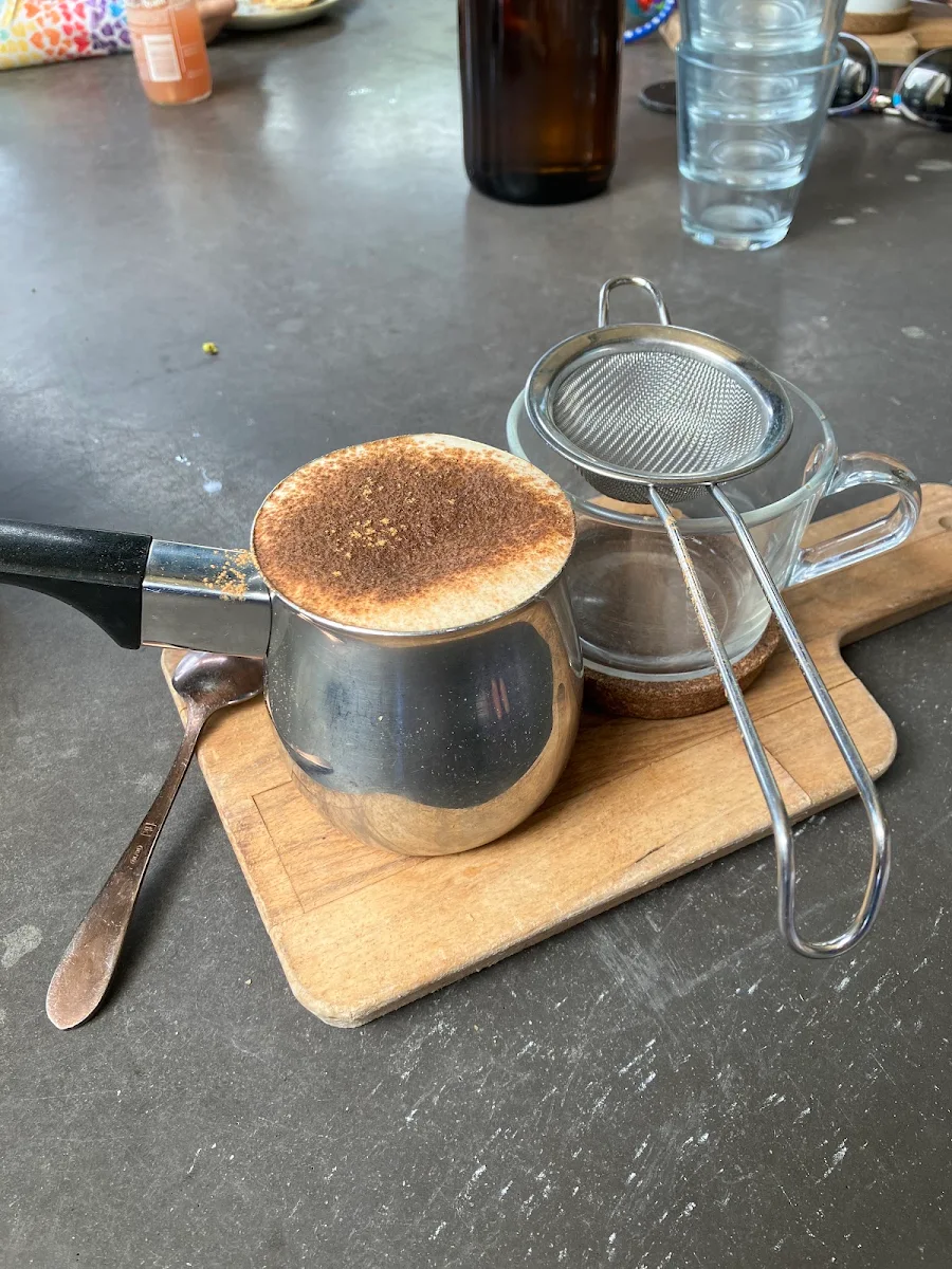Dirty Chai, Chalet & Co