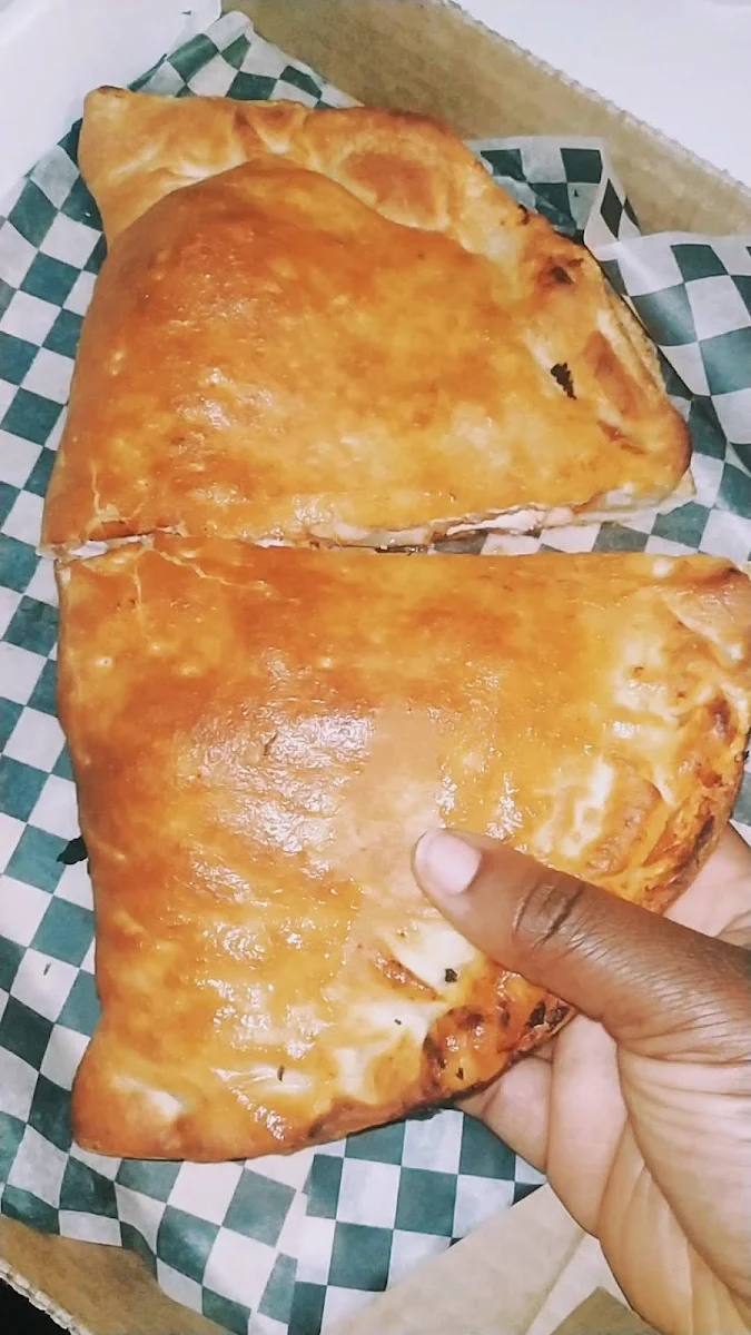 Calzone & Samosas, Checkers Pizza & Kabab (Whyte Ave. Branch)