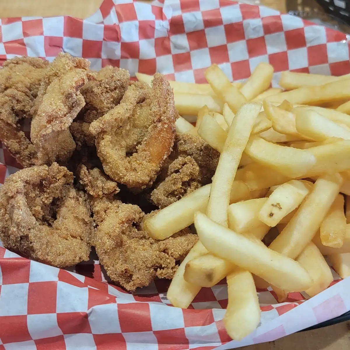 Shrimp Basket with Fries