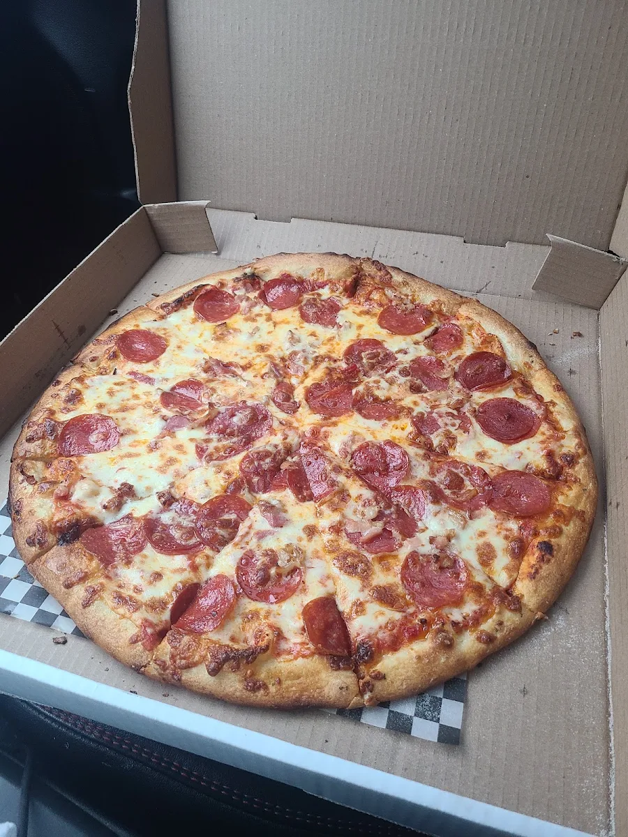 X-Large Pizza Epperoni & Baconp, Fratelli’s