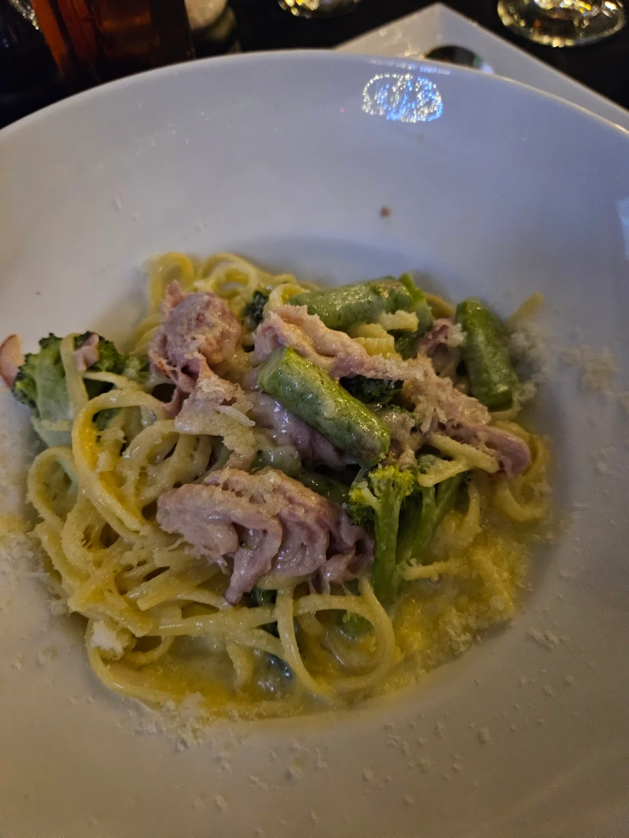 Pâtes Alfredo Spéciales