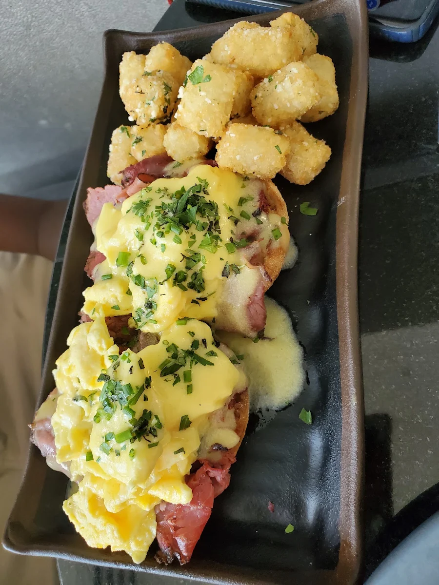 Eggs Benedict