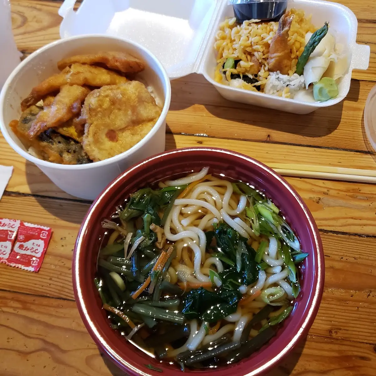 Udon Hot with Tempura Don N Crunchy Roll