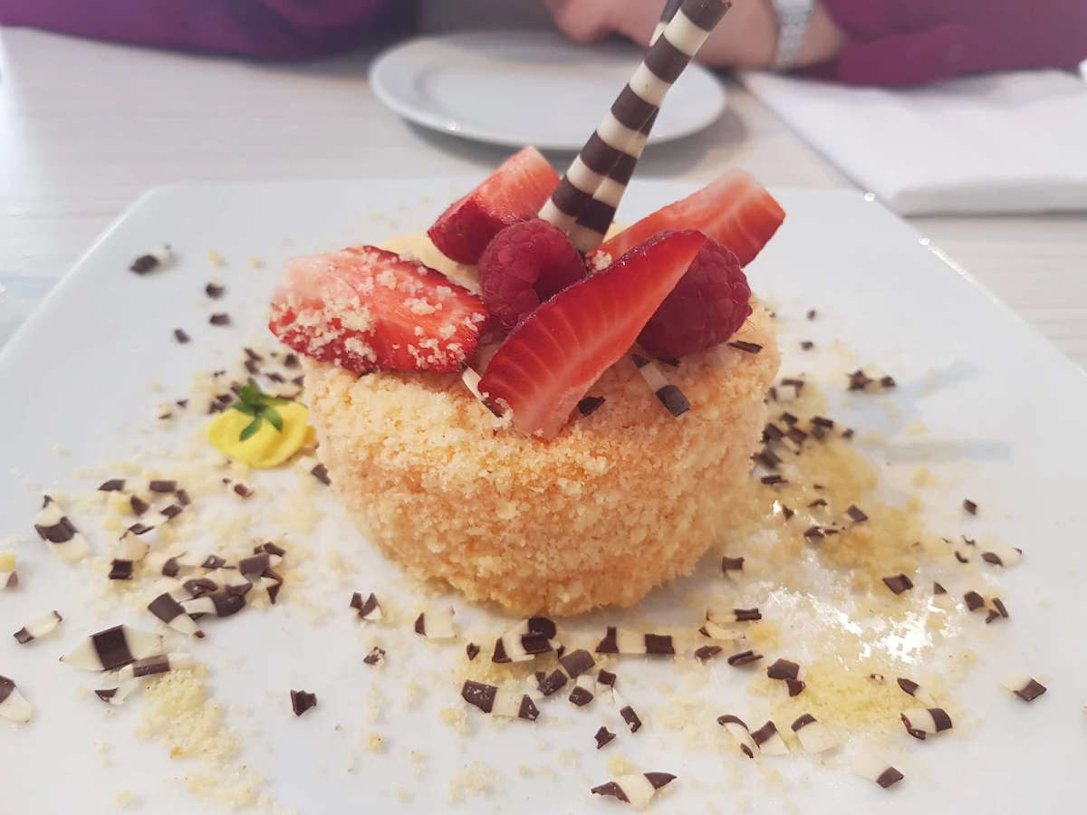 Highlights, Lachlan's at Lakeside Restaurant