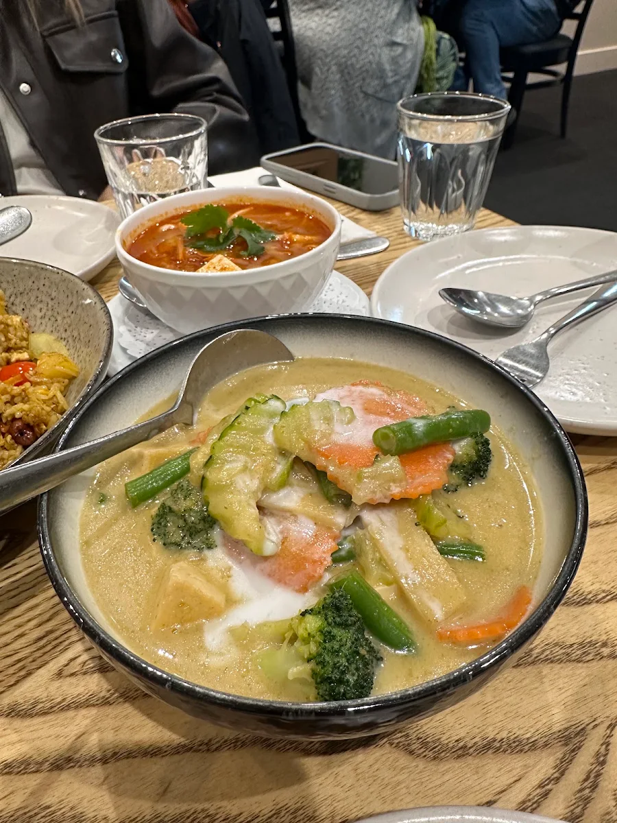 Green Curry Chicken, Sassy Thai Coldstream