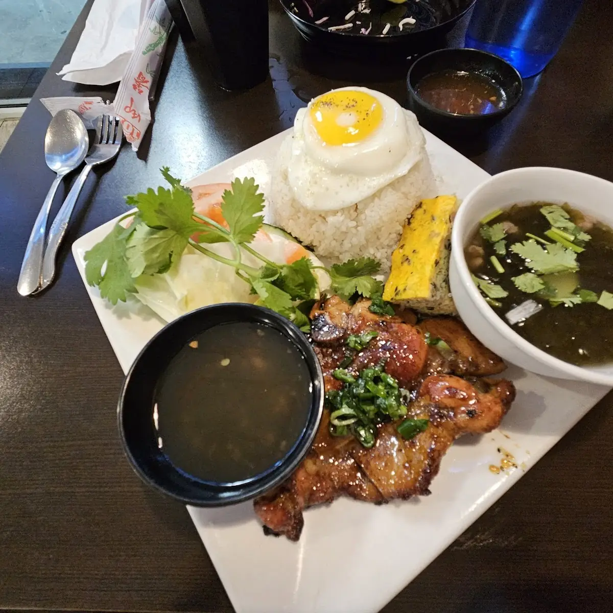 Com Suon Nuong