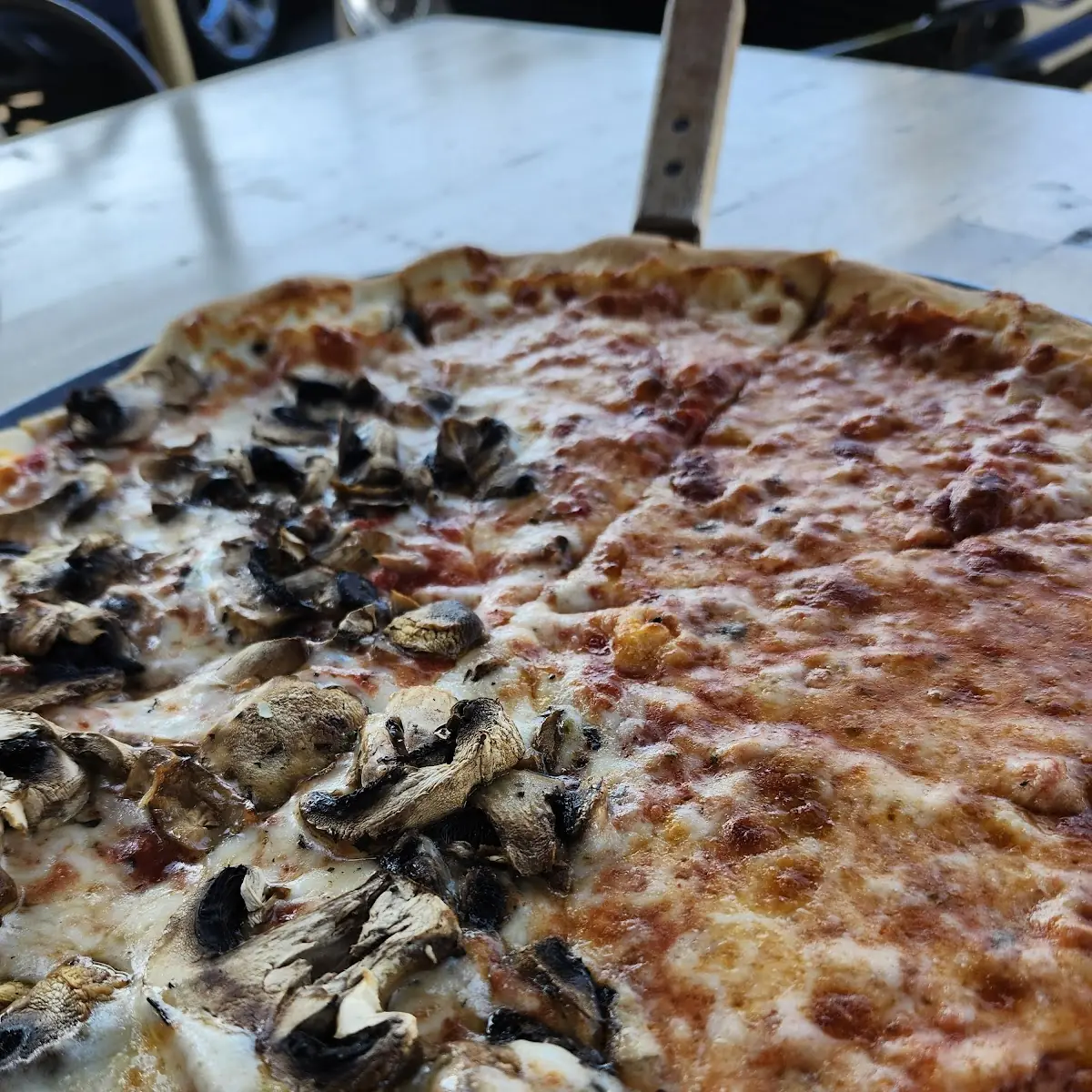 Cheese Pizza Half Mushroom