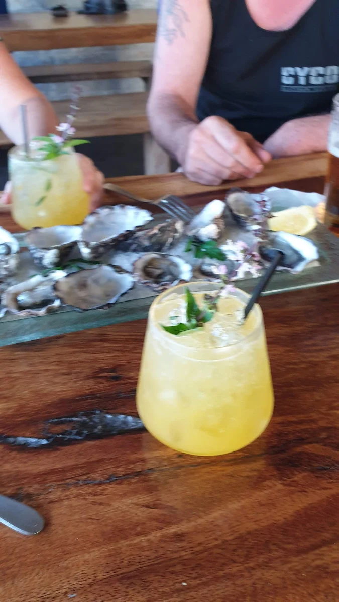 Oysters, Berry Springs Tavern