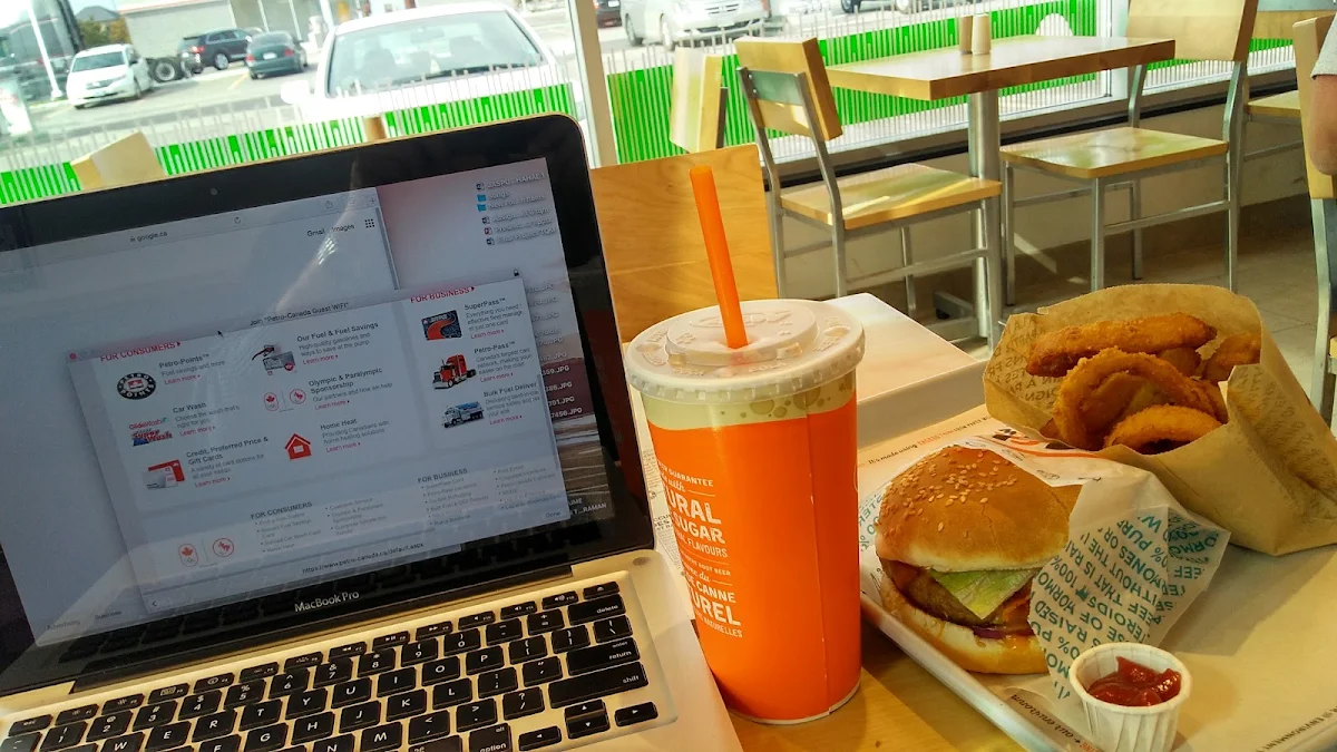 Onion Rings Rootbeer Papa Burger, A&W Canada