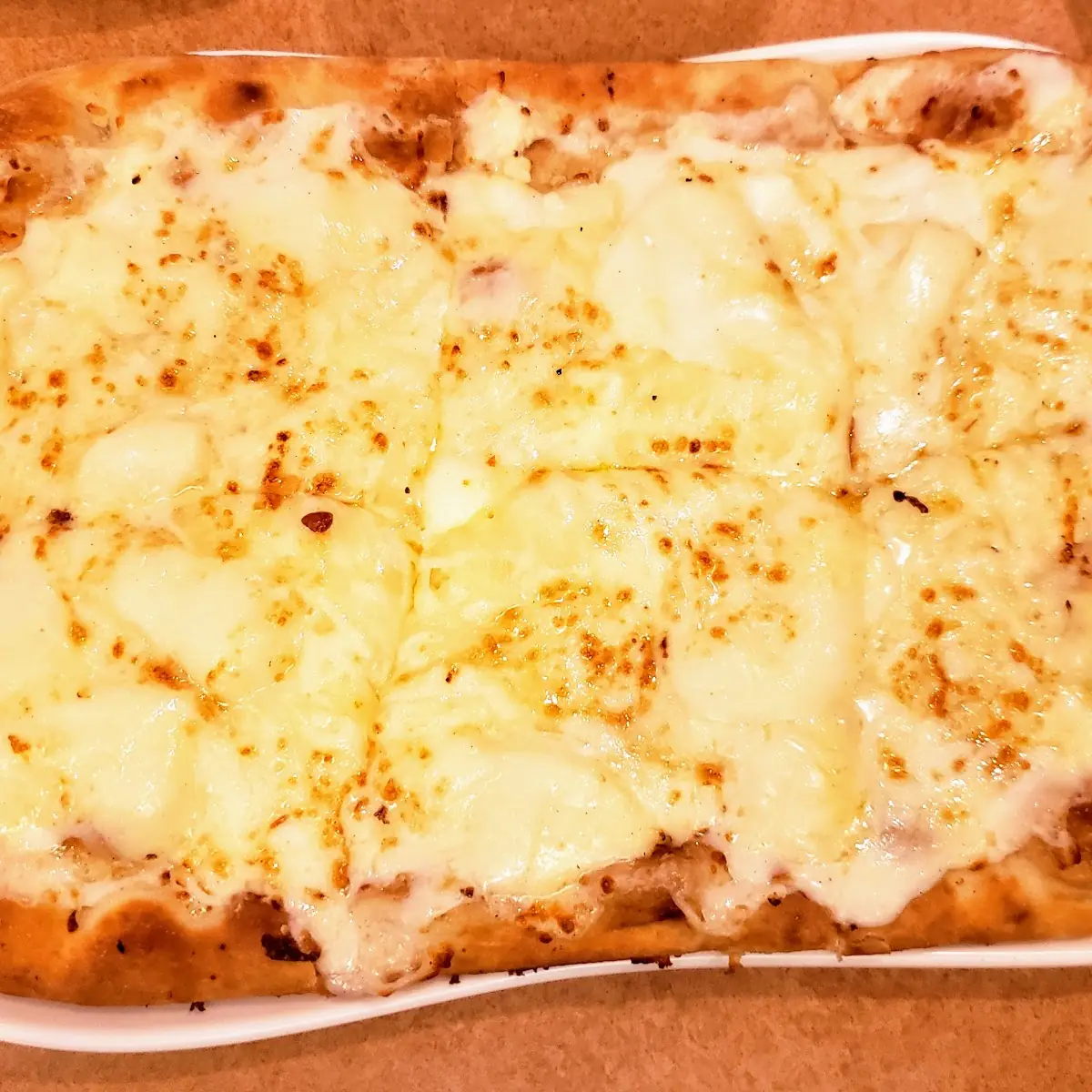 Cheese Flatbread Pizza