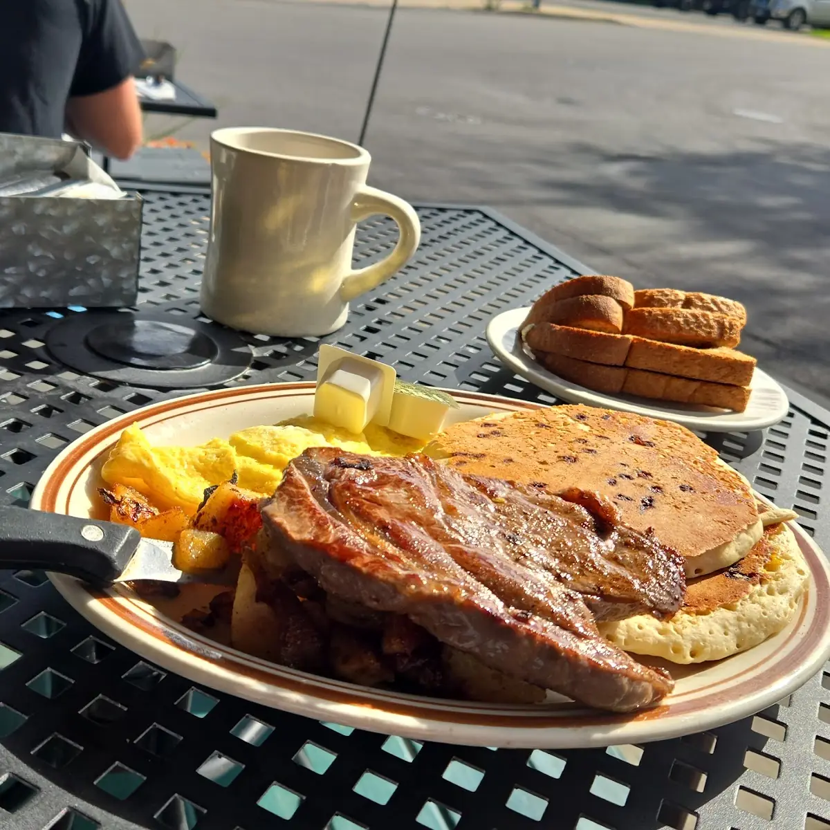 Lumberjack Breakfast with Steak