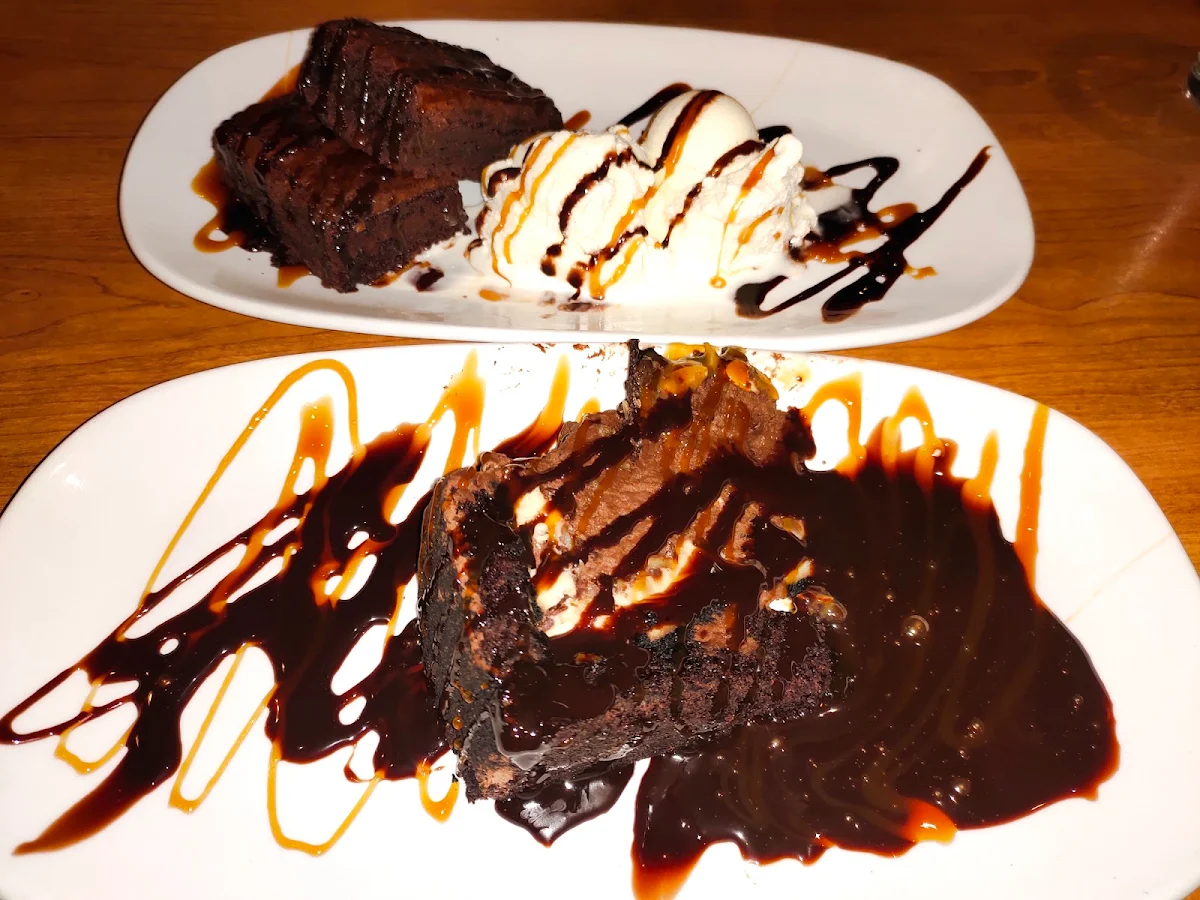 Brownie with Ice Cream, Boston Pizza Orangeville