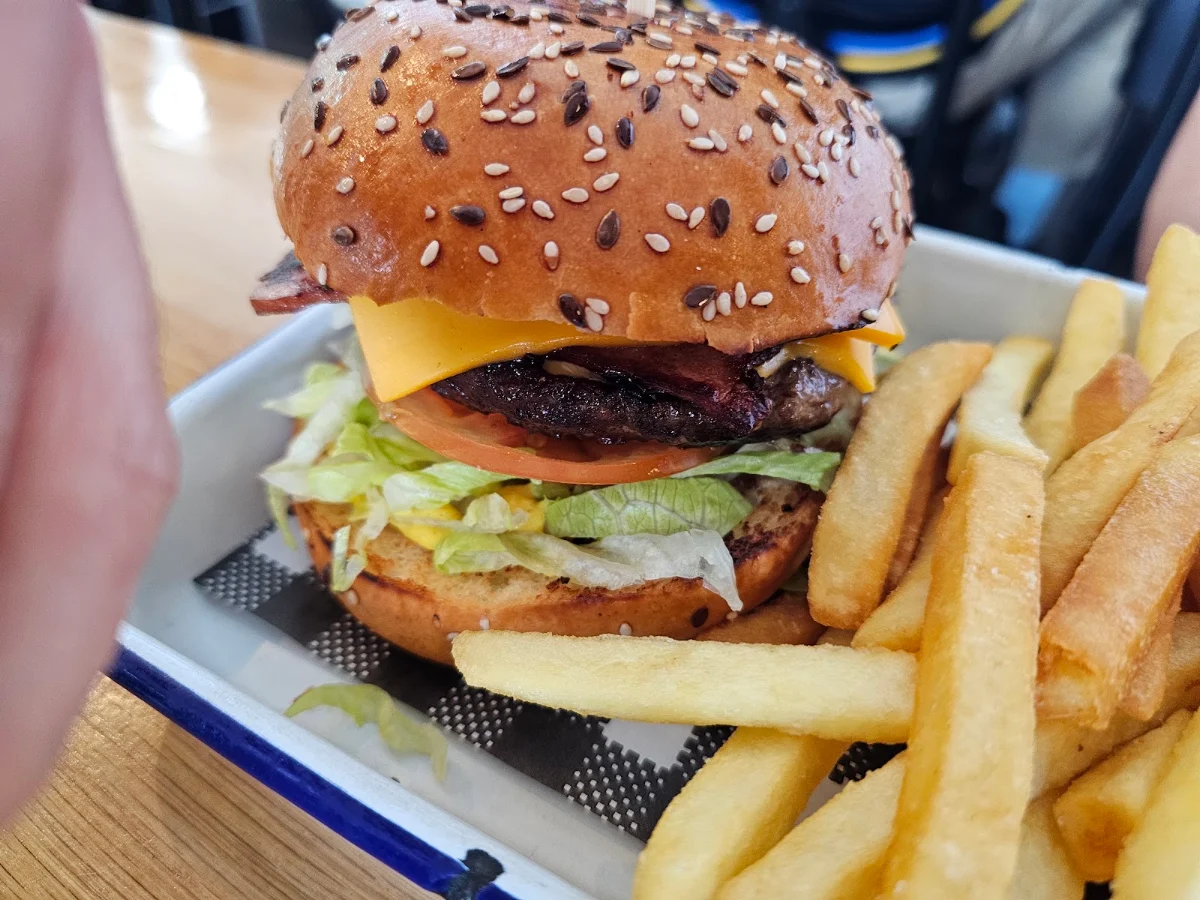 Junior Burger Fries, The Last Piece