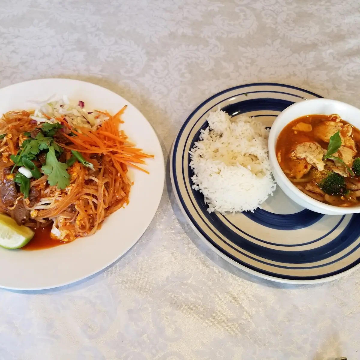 Tom Yum Sukothai Noodle Soup