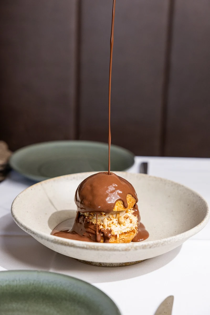 Highlights, Aromi Restaurant