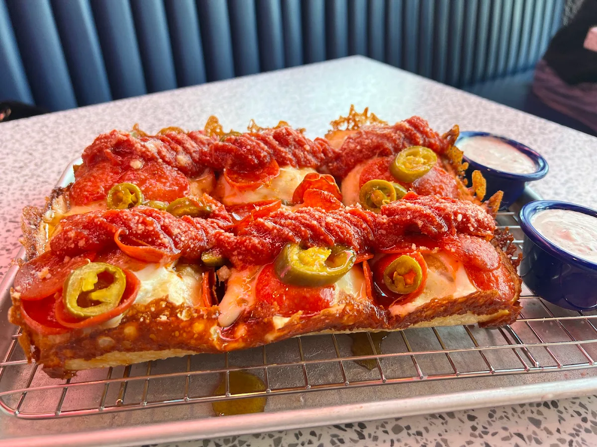 Pizza with Jalapeños, Rewind Beer Co.