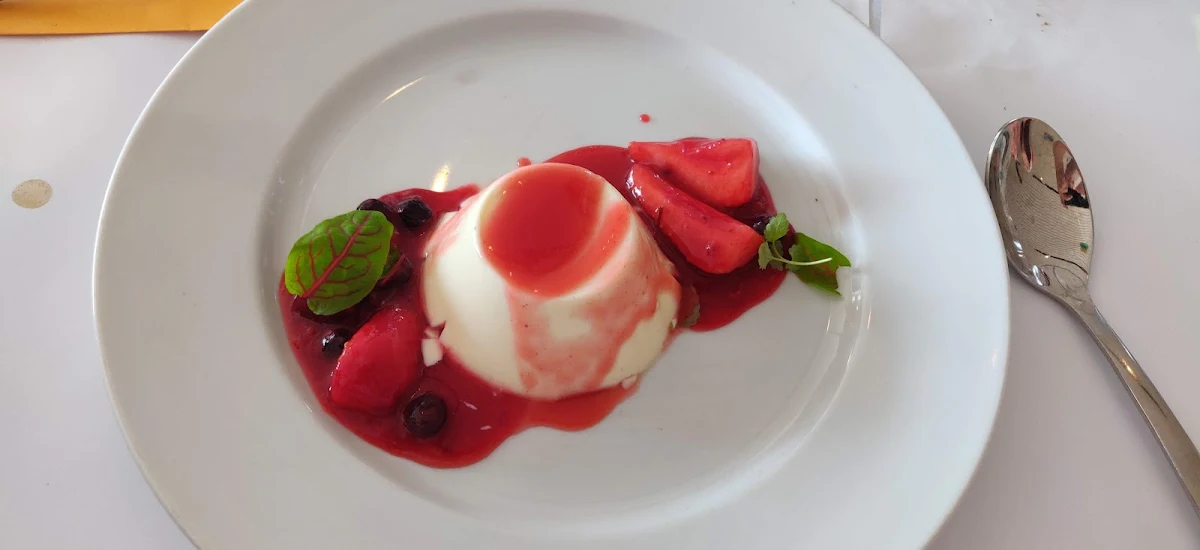 Panna Cotta, Oliveto Ristorante & Bar