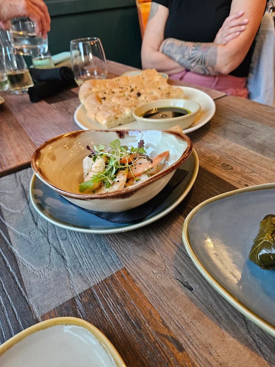 Garlic Prawns, Bella Soriah