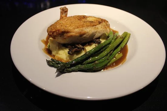 Roasted Chicken Supreme, Pesto's