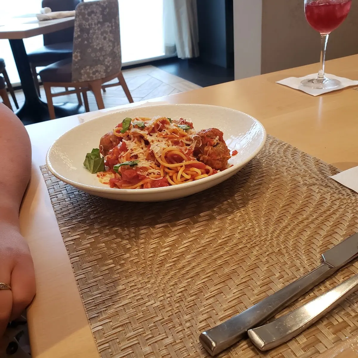Spaghetti & Meatballs