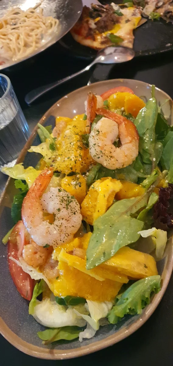 Mango Shrimp Salad, Cafe 928