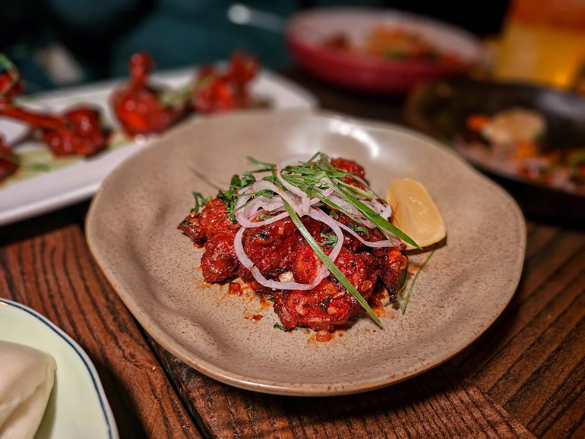 Chilli Momo, Oorja