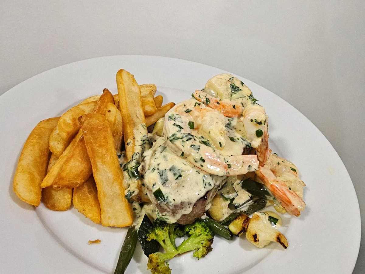 Highlights, EAT. At The Ascot