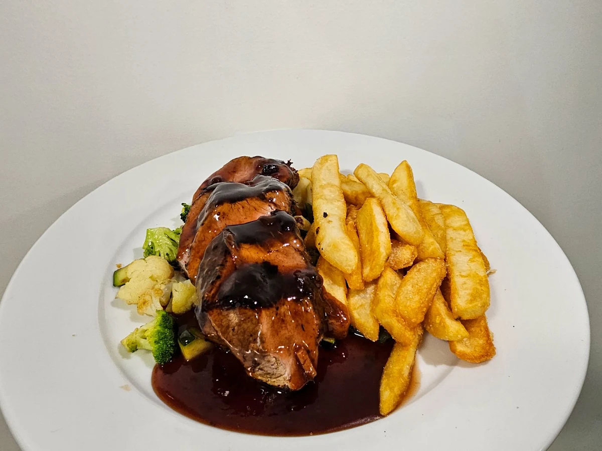 Highlights, EAT. At The Ascot